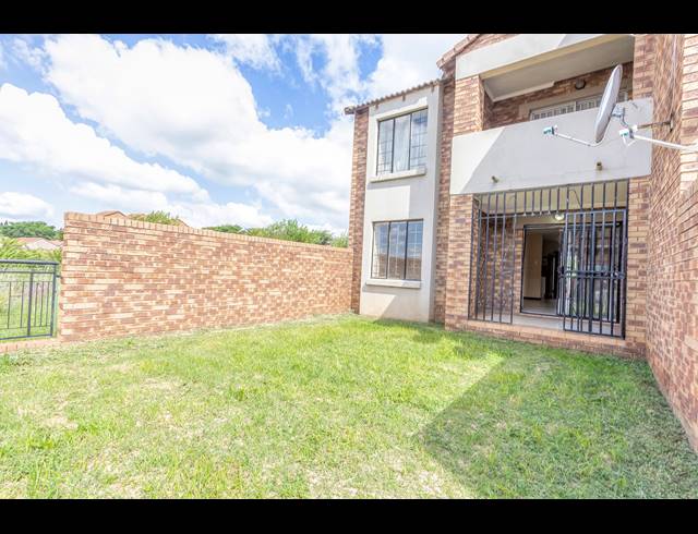 2 BEDROOM APARTMENT FOR SALE IN NOORDWYK